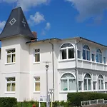 Sanssouci - Apt. 02 * Sellin (Rugen)