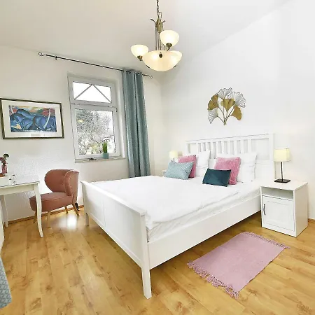 Sanssouci - Apt. 02 *